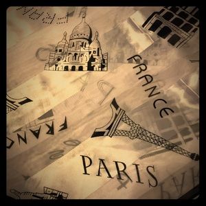 PARIS INSPIRED SQUARE SCARF🧣